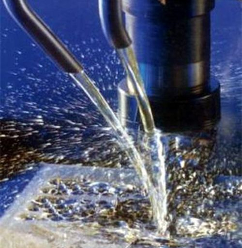 切削液不好用？那是你沒(méi)用這款水基切削液！！